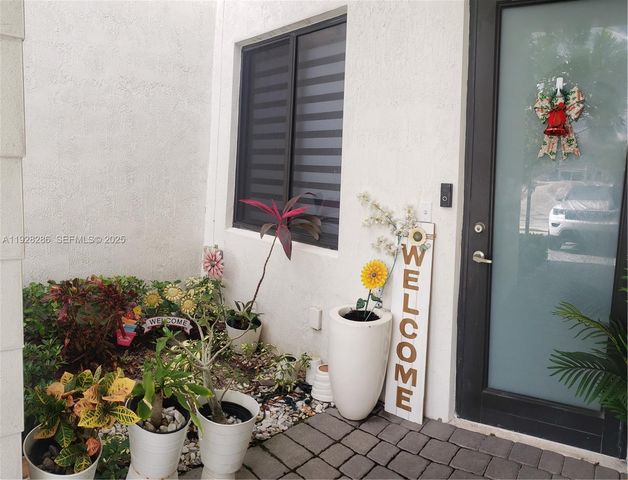 2414 SW 145th Pl 2414, Miami, FL 33175