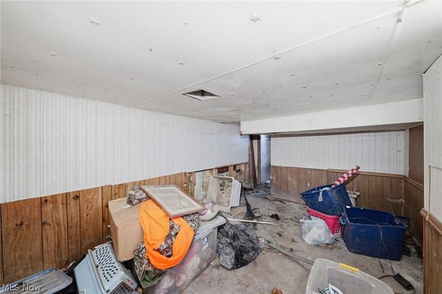 113 15th Street NW, Barberton, OH 44203