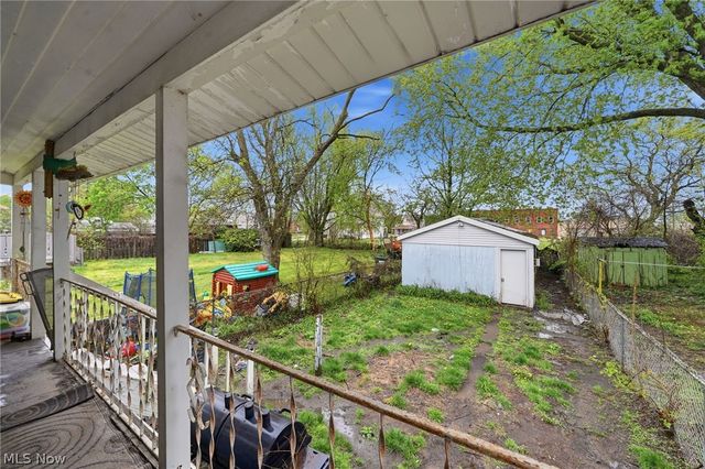 113 15th Street NW, Barberton, OH 44203