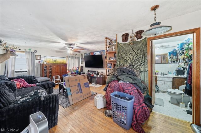 113 15th Street NW, Barberton, OH 44203