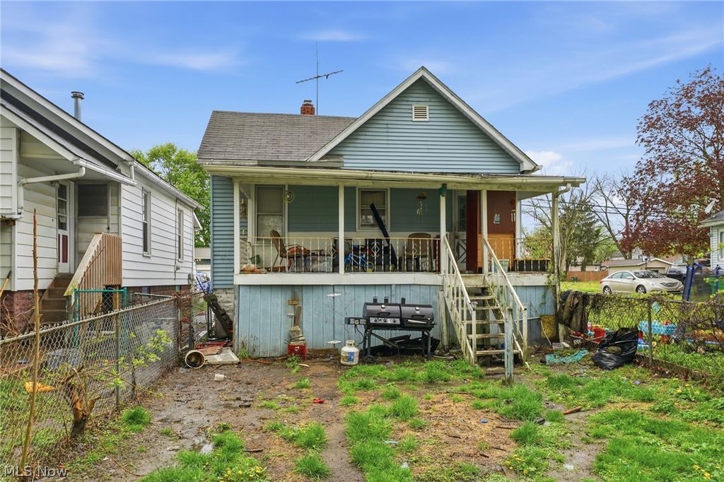 113 15th Street NW, Barberton, OH 44203