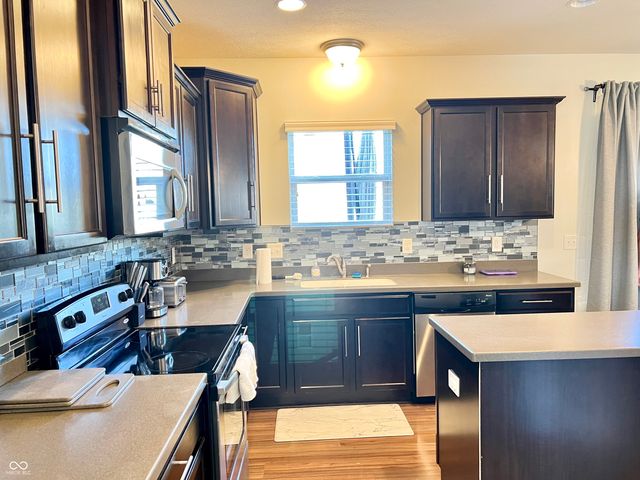 5778 W Commonview Drive, Mccordsville, IN 46055