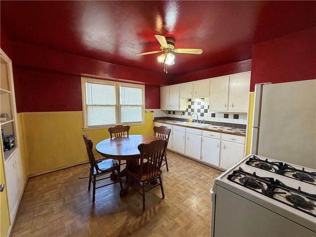 4305 S Main Street, Independence, MO 64055