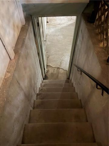 4305 S Main Street, Independence, MO 64055