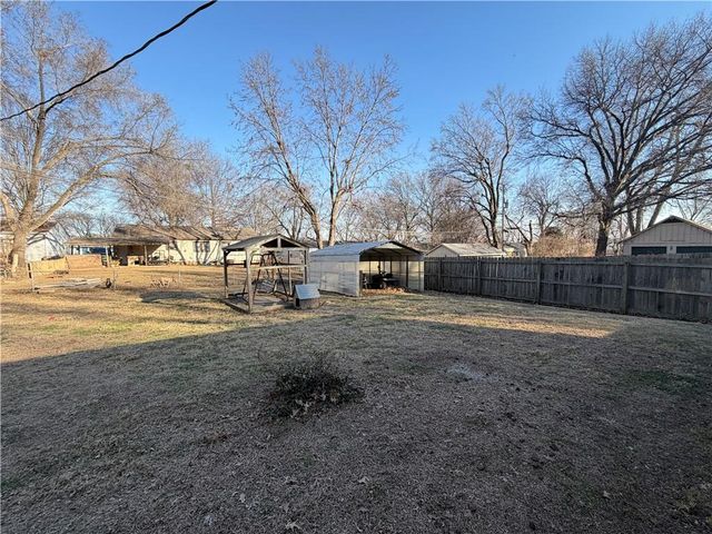 4305 S Main Street, Independence, MO 64055