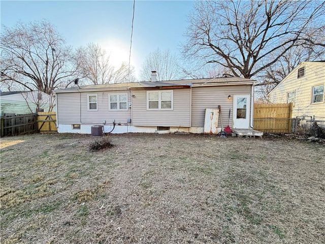 4305 S Main Street, Independence, MO 64055