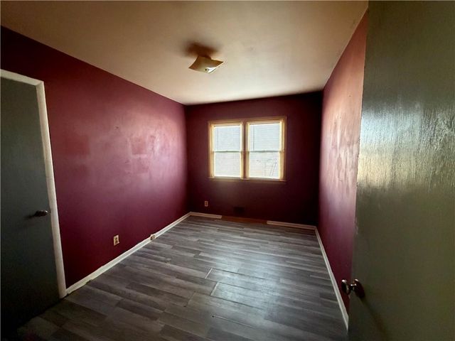 4305 S Main Street, Independence, MO 64055