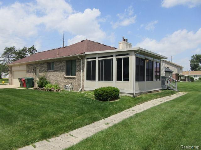 33882 Lipke Street, Clinton Charter Township, MI 48035