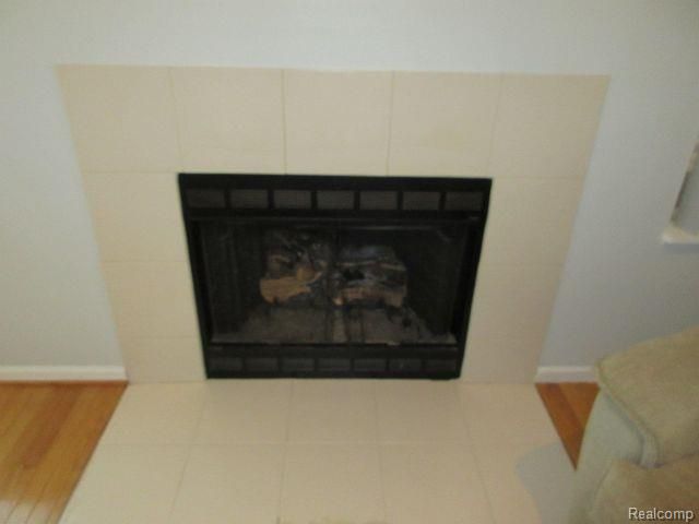 33882 Lipke Street, Clinton Charter Township, MI 48035