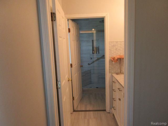 33882 Lipke Street, Clinton Charter Township, MI 48035