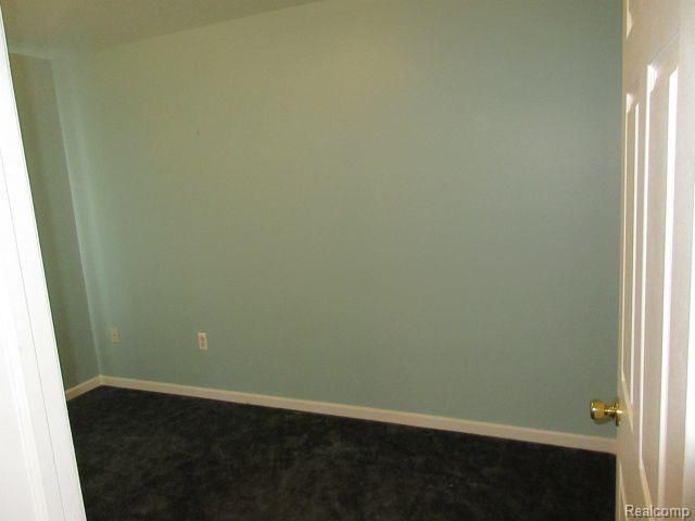 33882 Lipke Street, Clinton Charter Township, MI 48035