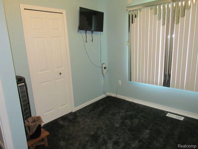 33882 Lipke Street, Clinton Charter Township, MI 48035