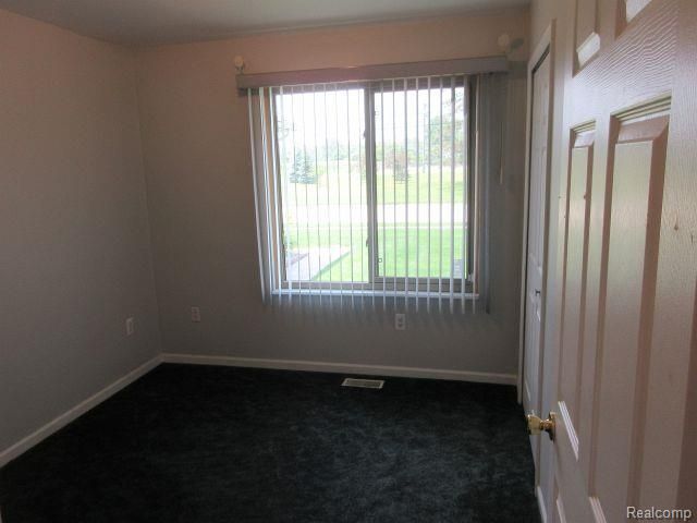 33882 Lipke Street, Clinton Charter Township, MI 48035