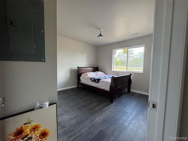 23274 Wellington Avenue, Warren, MI 48089