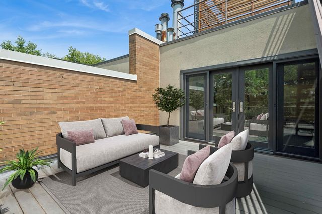 1957 N MAUD Avenue, Chicago, IL 60614