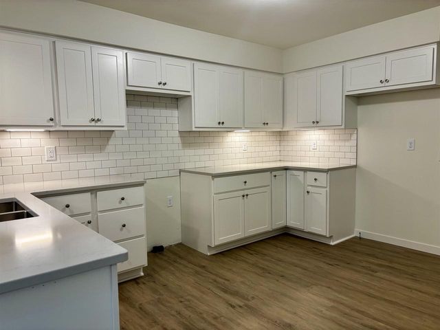 7555 Widgeon Way, Madison, WI 53717