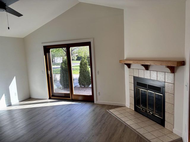 7555 Widgeon Way, Madison, WI 53717