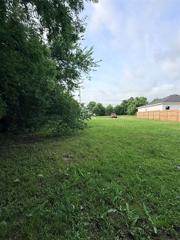 3932 Lee Street, Greenville, TX 75401