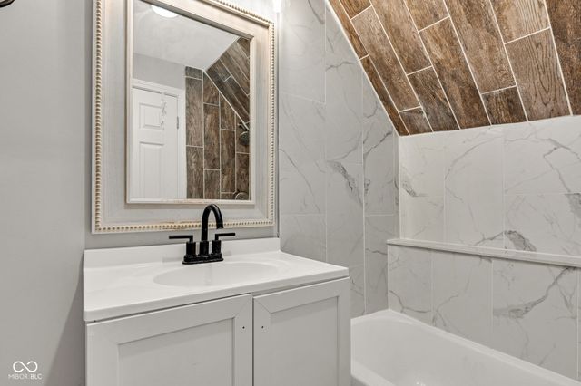 257 N Tacoma Avenue, Indianapolis, IN 46201