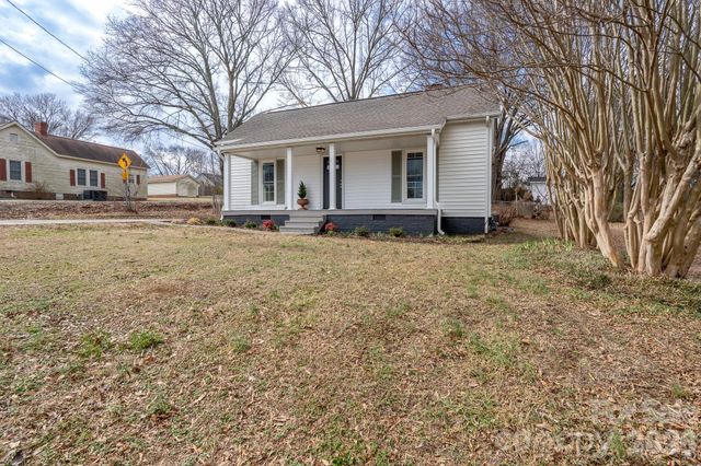 61 3rd Street NW, Concord, NC 28027
