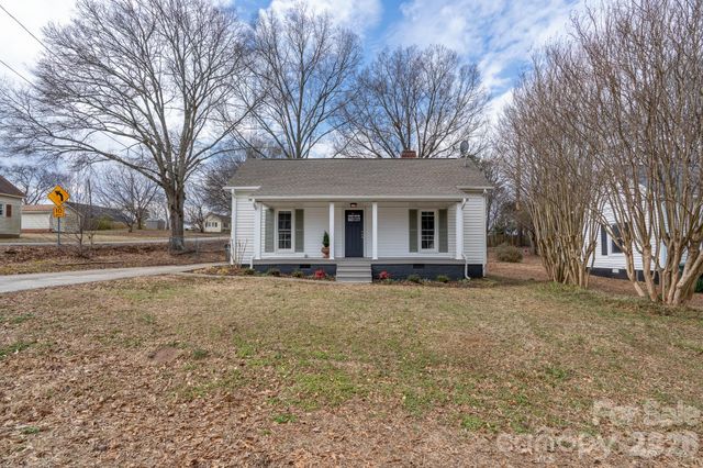 61 3rd Street NW, Concord, NC 28027