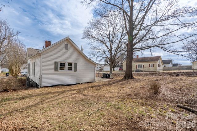61 3rd Street NW, Concord, NC 28027