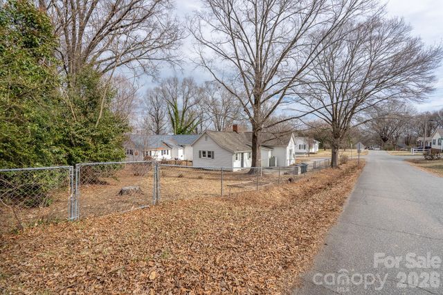 61 3rd Street NW, Concord, NC 28027