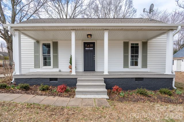 61 3rd Street NW, Concord, NC 28027