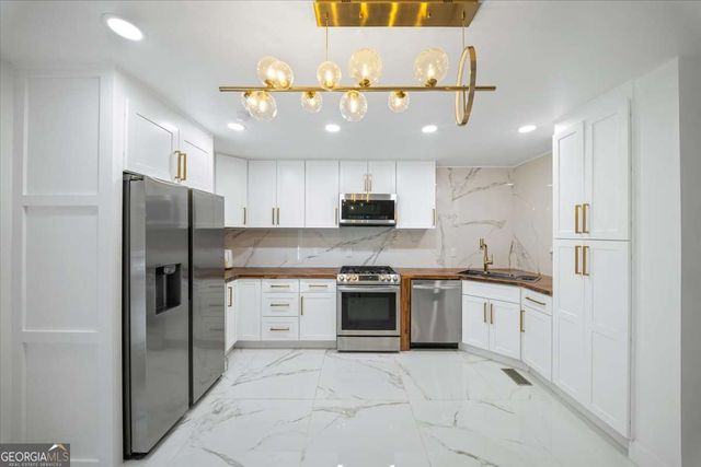 6857 Alexander Parkway, Douglasville, GA 30135