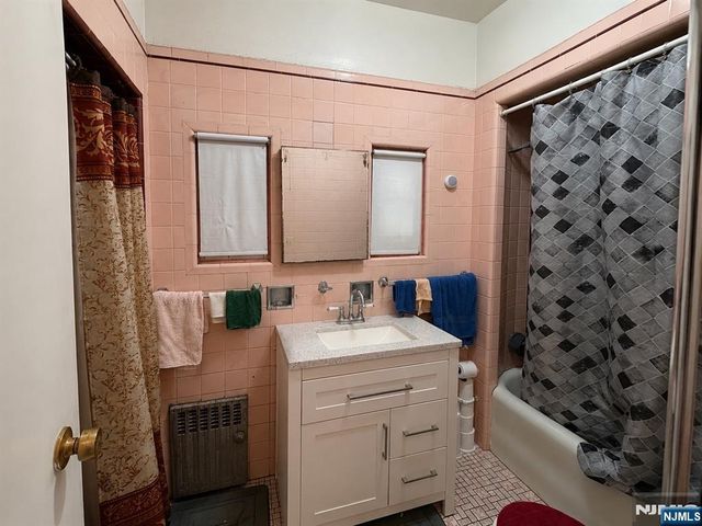 674 24th Street, Paterson, NJ 07504