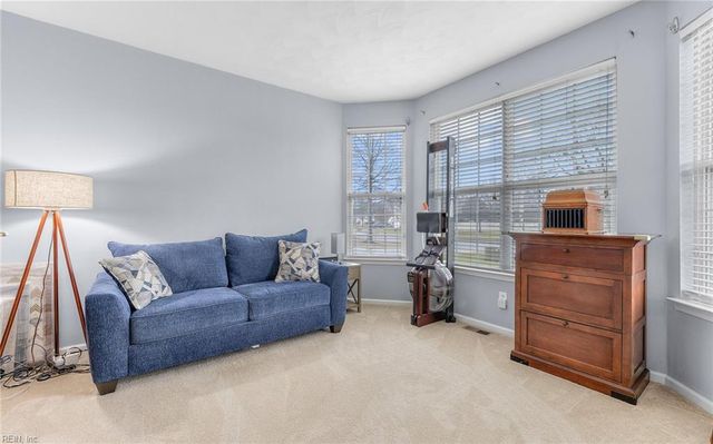 1608 Pinedale LN, Chesapeake, VA 23322