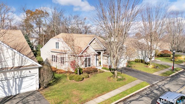607 Championship Drive 607, Oxford, CT 06478
