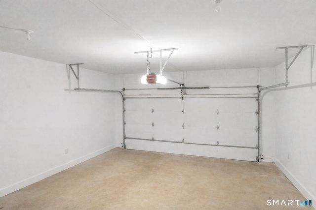 607 Championship Drive 607, Oxford, CT 06478