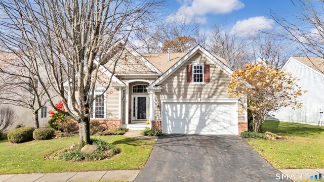 607 Championship Drive 607, Oxford, CT 06478