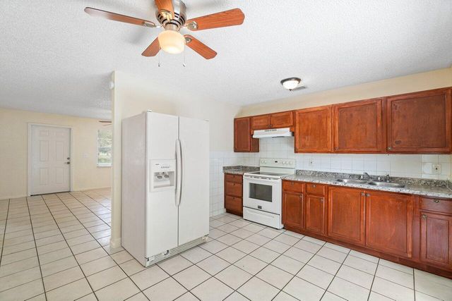 4861 Gulfstream Road, Lake Worth, FL 33460