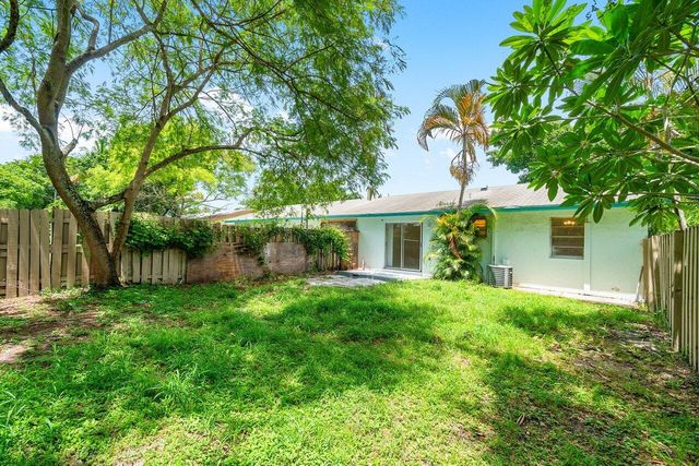 4861 Gulfstream Road, Lake Worth, FL 33460