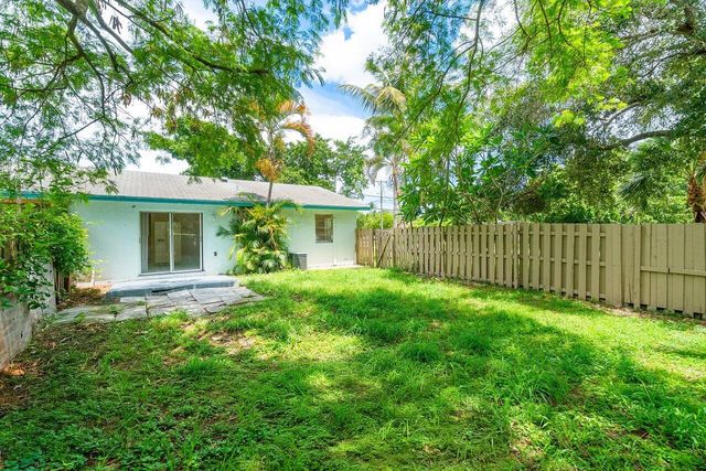 4861 Gulfstream Road, Lake Worth, FL 33460
