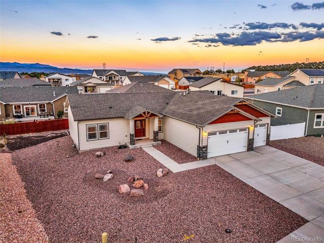 423 Frontier PL, Canon City, CO 81212