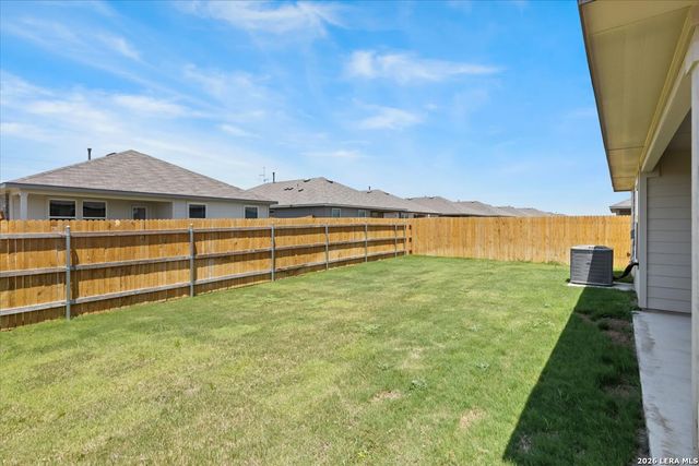 1400 REDWOOD CRK, Seguin, TX 78155