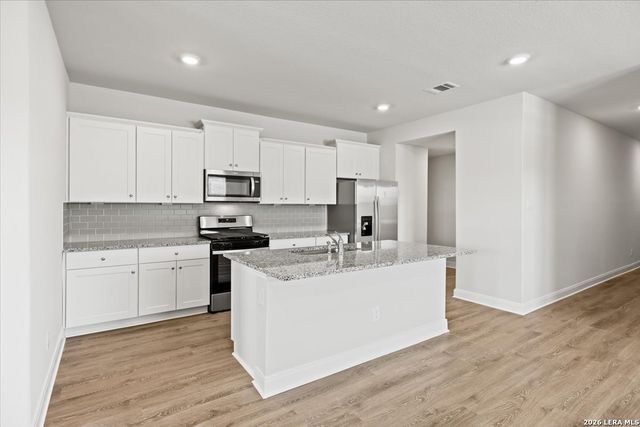 1400 REDWOOD CRK, Seguin, TX 78155