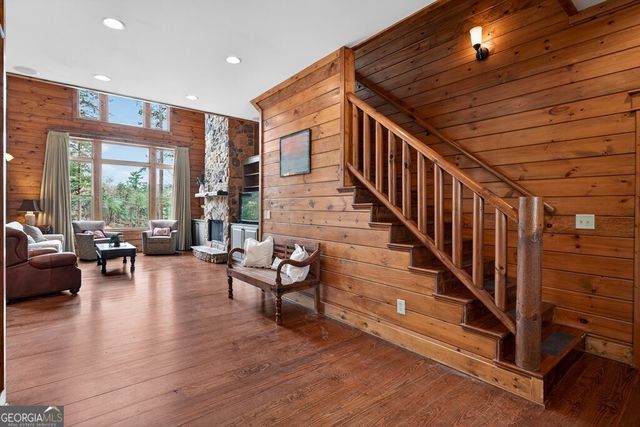 127 Azure Point, Blue Ridge, GA 30513