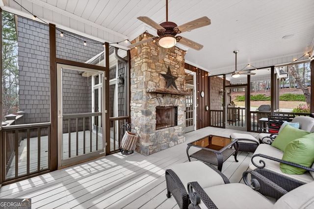 127 Azure Point, Blue Ridge, GA 30513