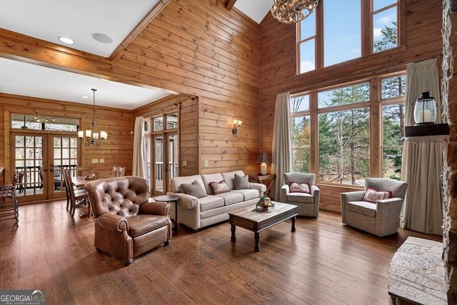127 Azure Point, Blue Ridge, GA 30513