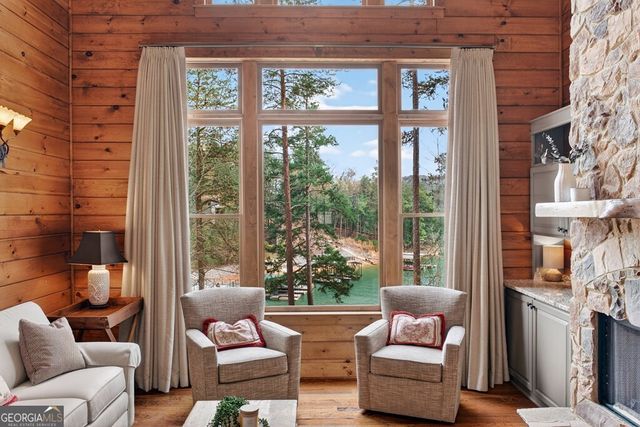 127 Azure Point, Blue Ridge, GA 30513
