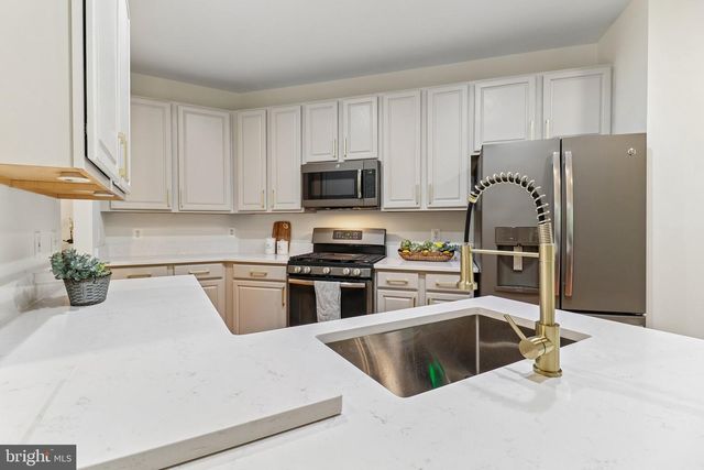 43528 CLIVEDON CT, Ashburn, VA 20147
