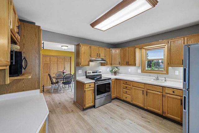 115 Roller Avenue, Beaver Dam, WI 53916