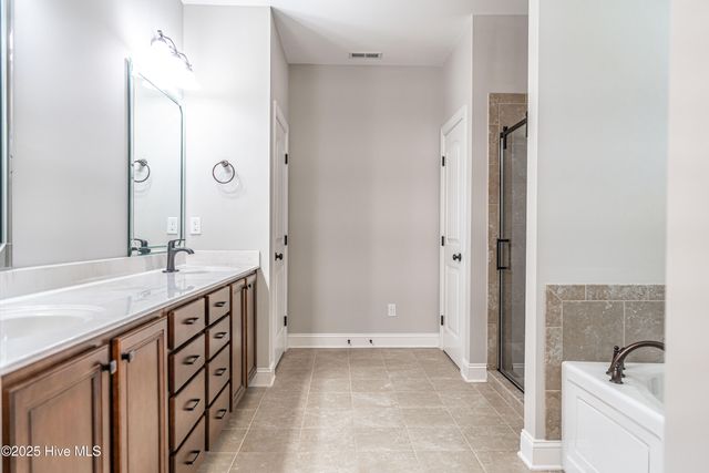 100 Wiregrass Lane, Southern Pines, NC 28387