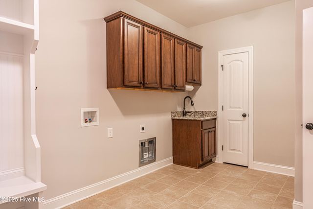 100 Wiregrass Lane, Southern Pines, NC 28387