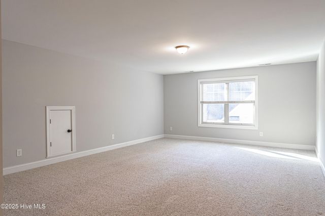 100 Wiregrass Lane, Southern Pines, NC 28387