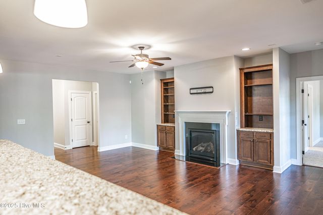 100 Wiregrass Lane, Southern Pines, NC 28387